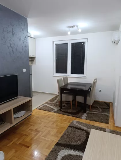 Cara Lazara | 4zida.rs