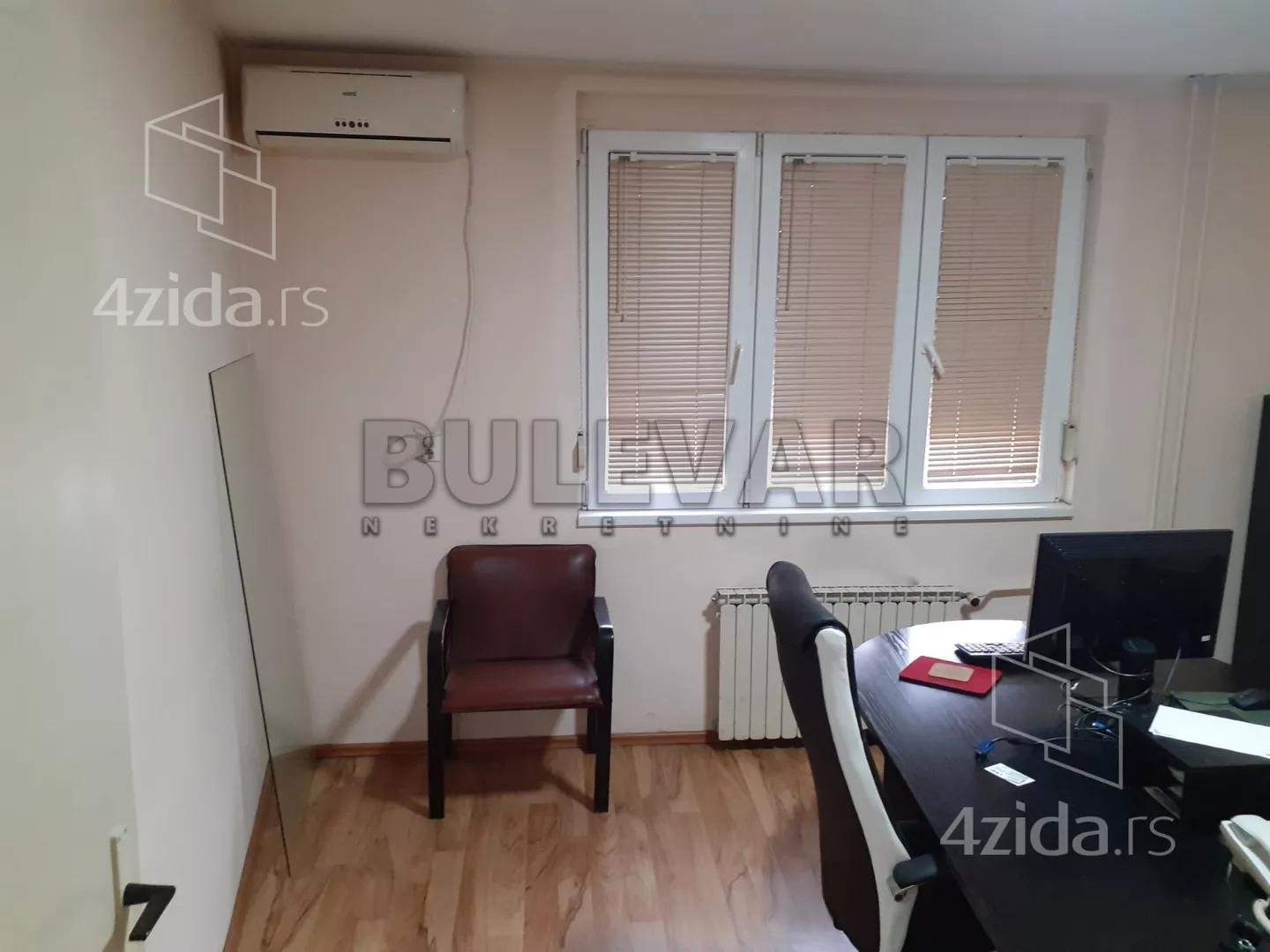 Lokal | 4zida