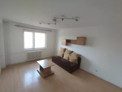Puškinov trg 4 | 4zida.rs