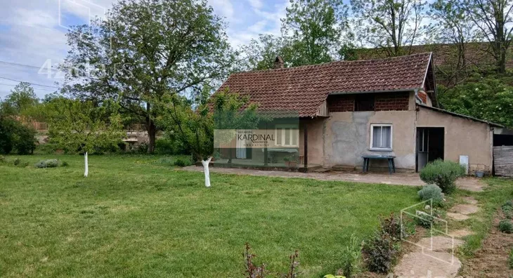 Plac | 4zida