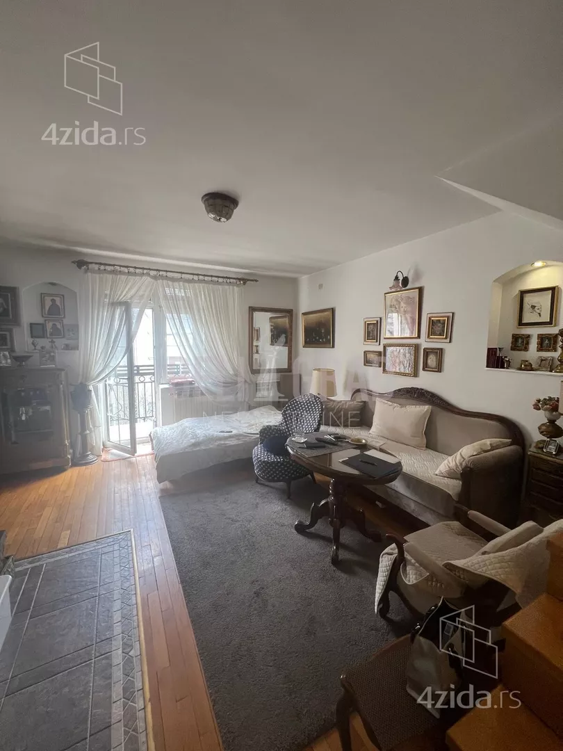 Petosoban stan | 4zida