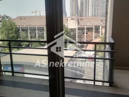 Četvoroiposoban stan | 4zida