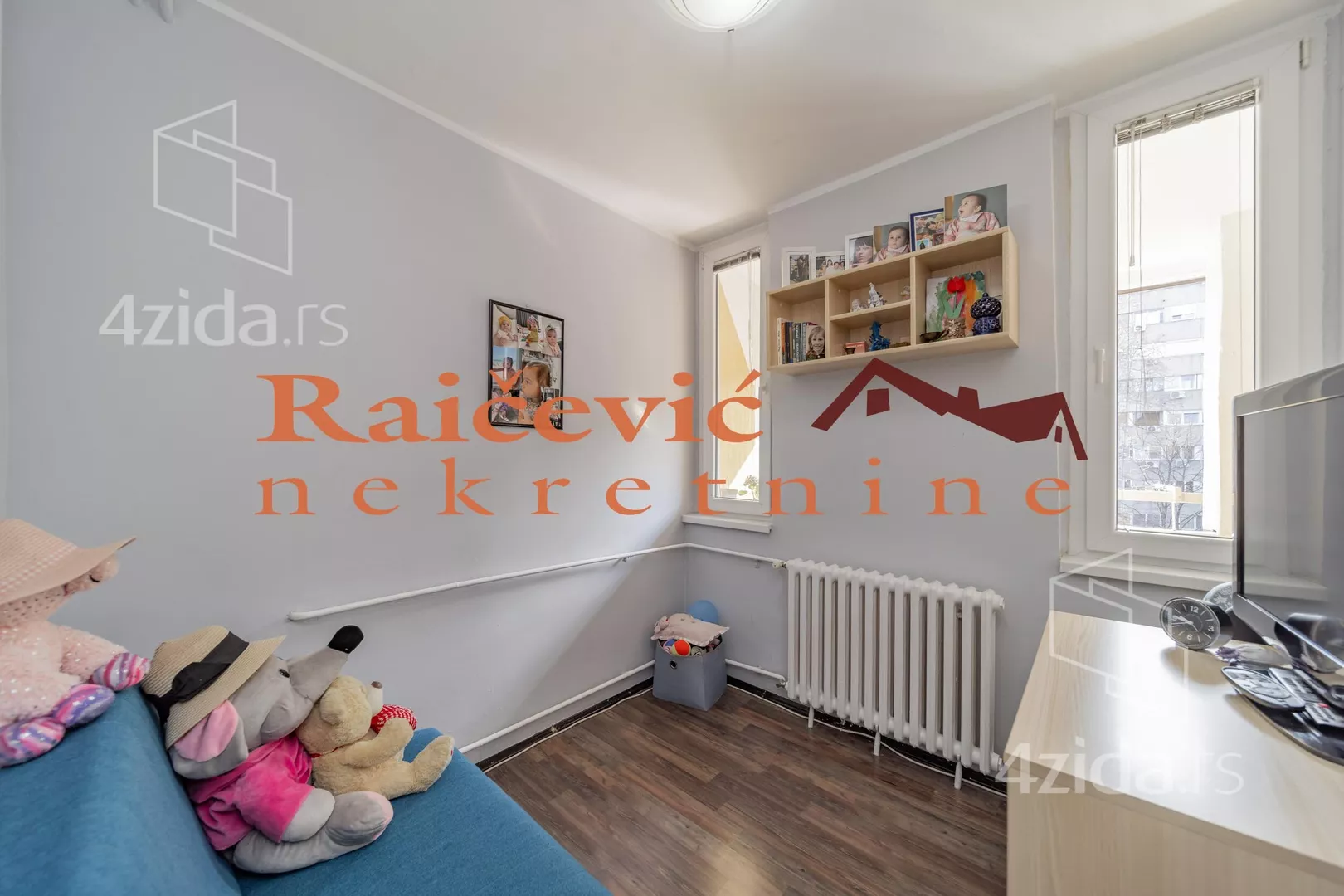 Dvoiposoban stan | 4zida