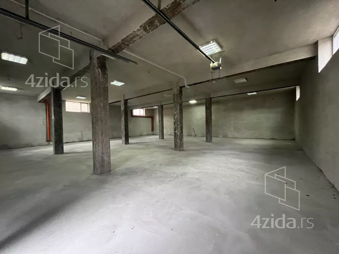 Poslovni prostor | 4zida