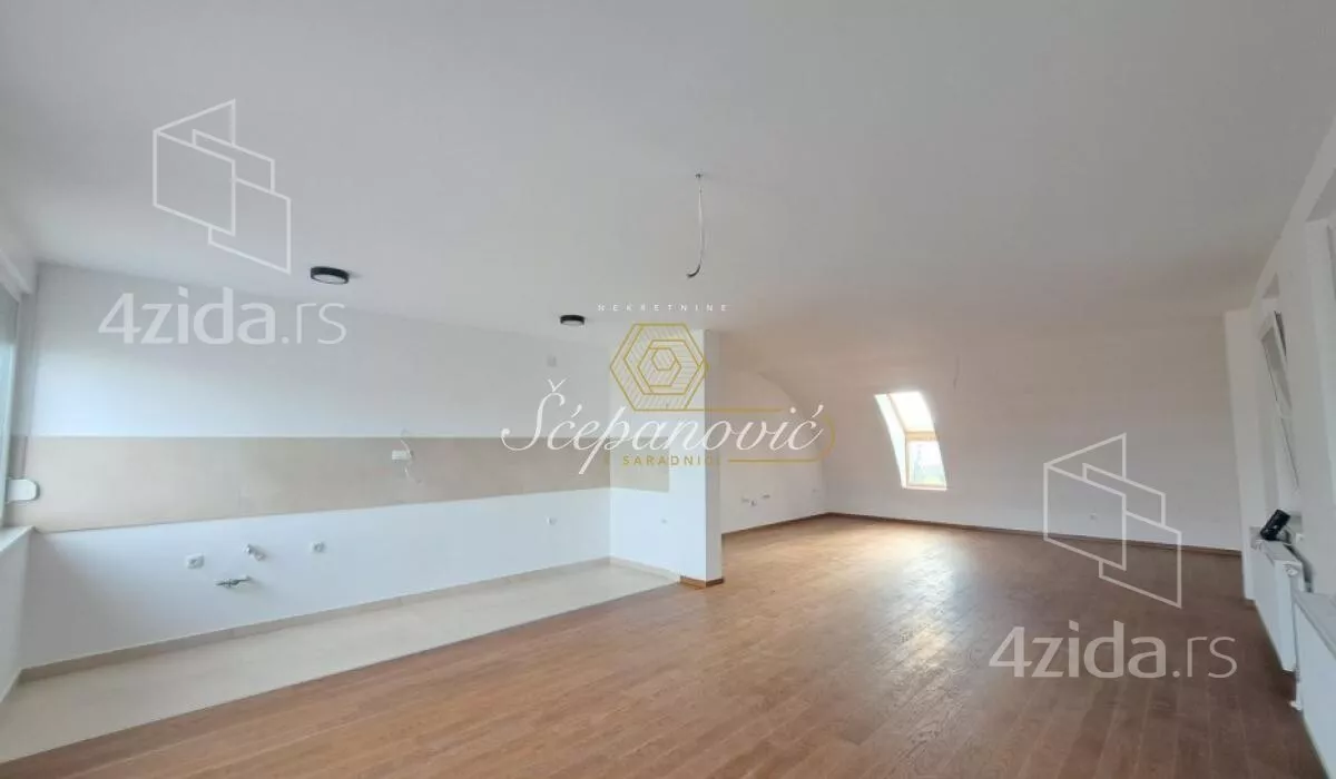 Šestosoban stan | 4zida