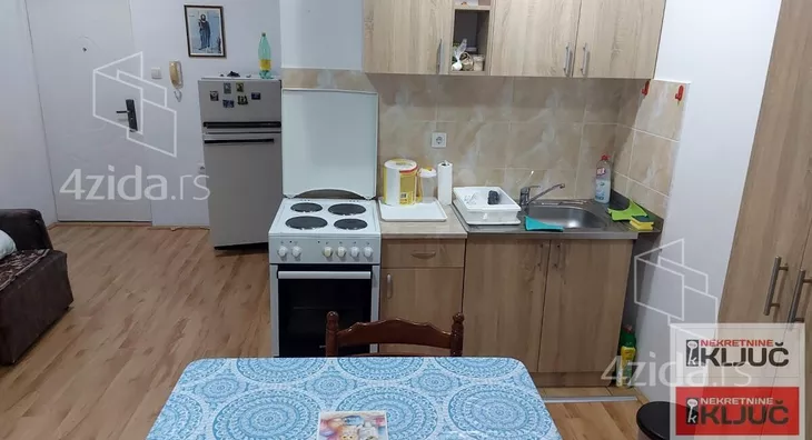 Garsonjera | 4zida
