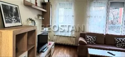 Crveni Krst Vračar | 4zida.rs