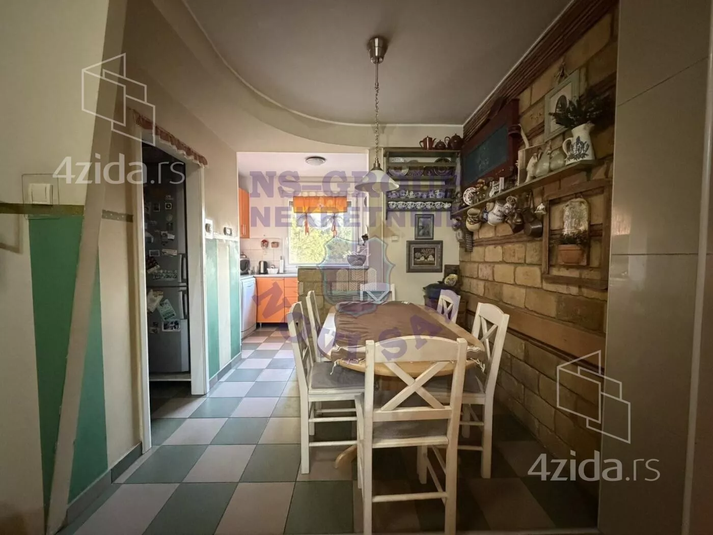 Petosoban stan | 4zida