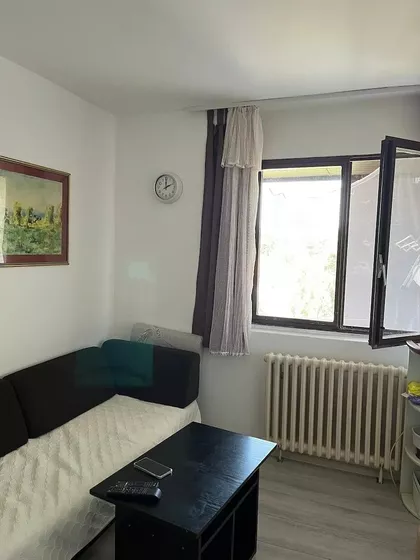 Radnih Akcija | 4zida.rs