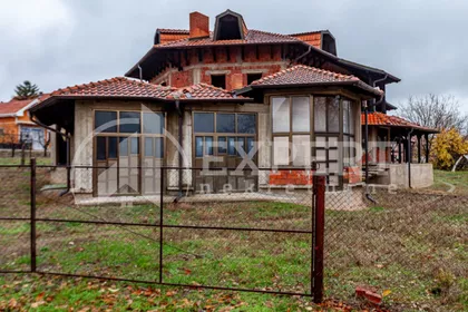 Rujnička 5. prilaz | 4zida.rs