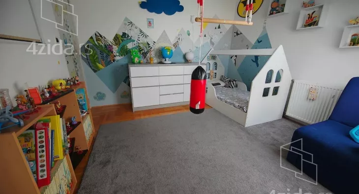 Troiposoban stan | 4zida