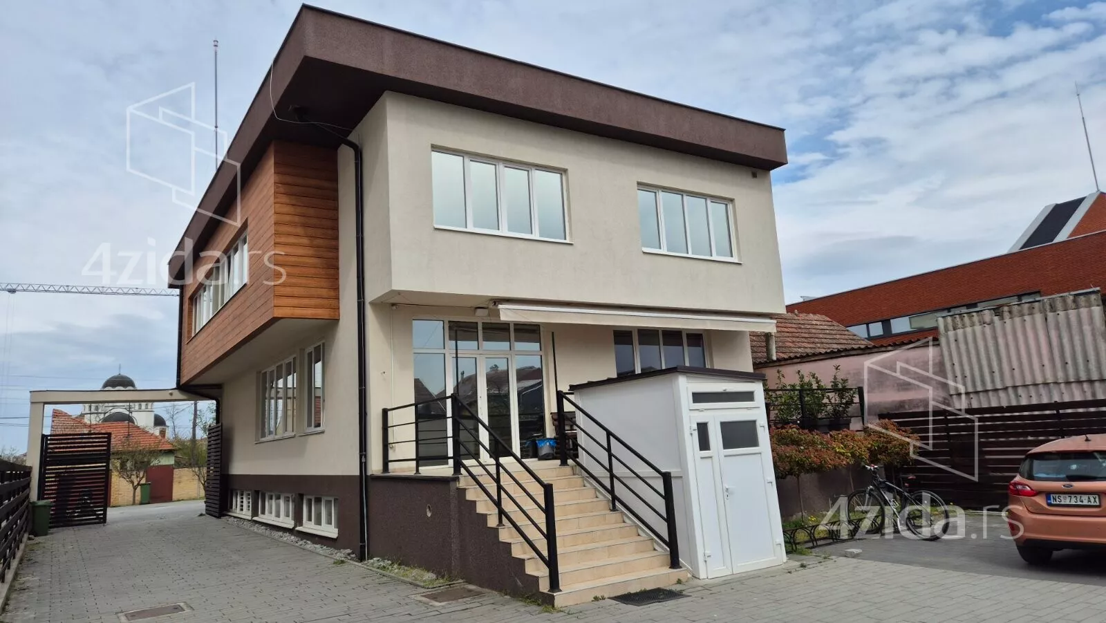 Poslovna zgrada | 4zida