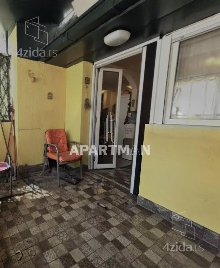 Troiposoban stan | 4zida