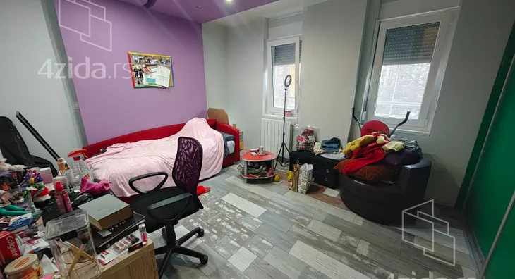 Petosoban stan | 4zida