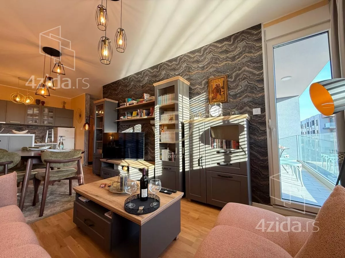 Dvoiposoban stan | 4zida