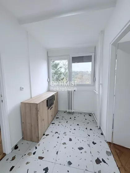 Pariske komune | 4zida.rs