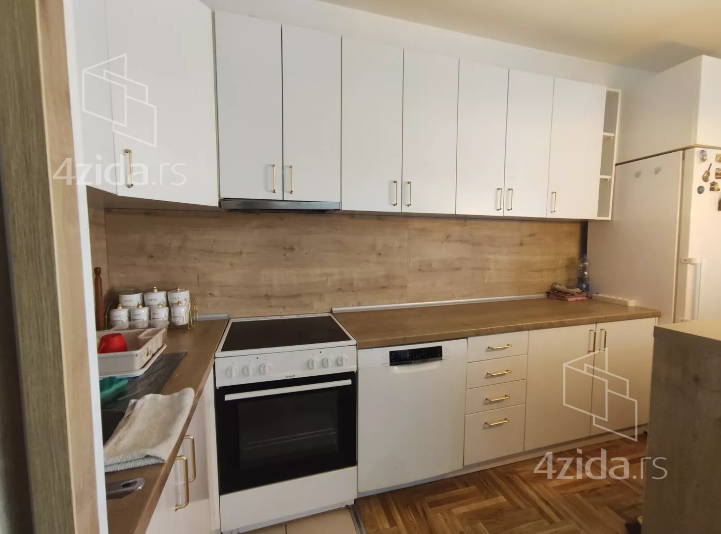 Troiposoban stan | 4zida
