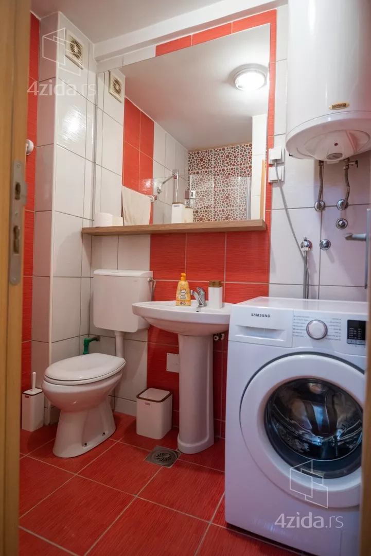 Сдается полуторакомнатная квартира, Центр, 420€, 40m² — фото