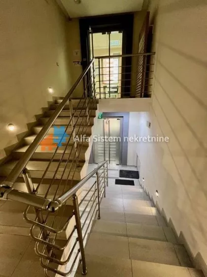 Zeleni Venac | 4zida.rs