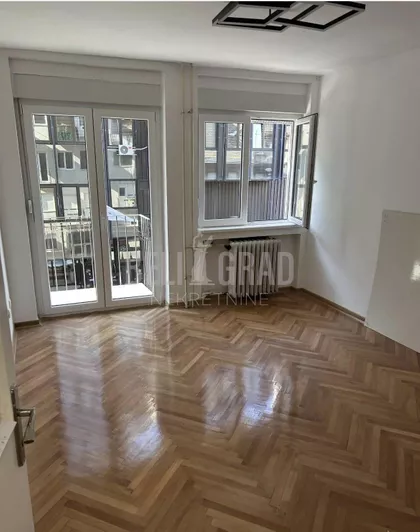 Gospodar Jevremova | 4zida.rs
