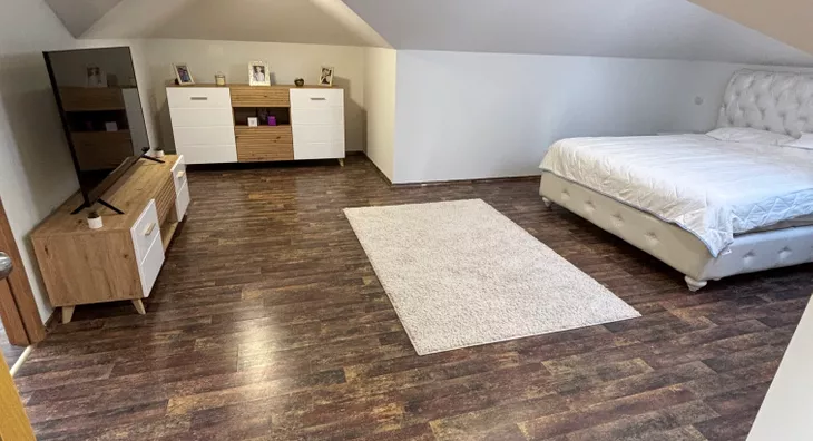 Šestosoban stan | 4zida