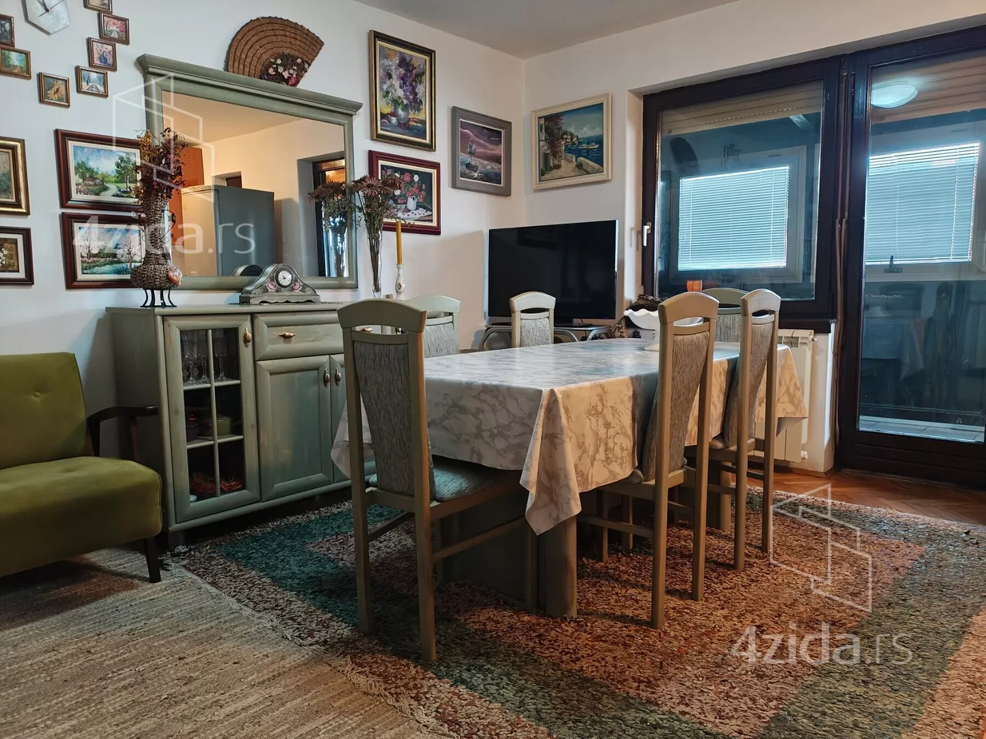 Trosoban stan | 4zida