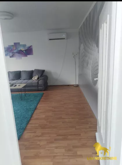 PAP PAVLA | 4zida.rs