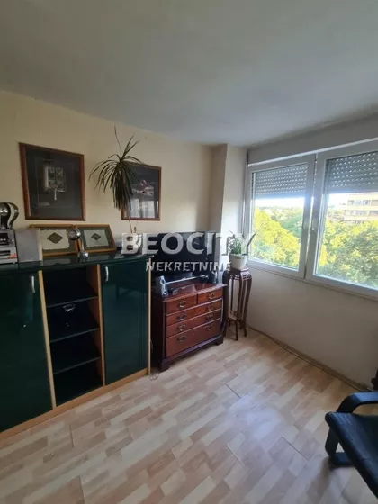 Ustanička | 4zida.rs