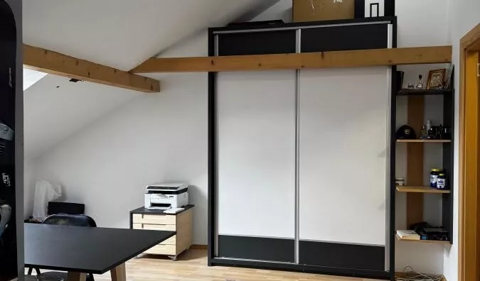 Četvoroiposoban stan | 4zida
