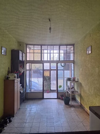 Nikole Tesle 40 | 4zida.rs