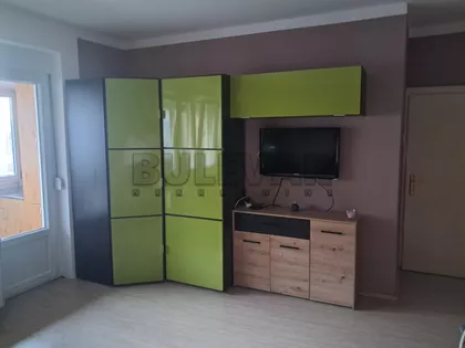 Trg Pavla Stojkovića | 4zida.rs