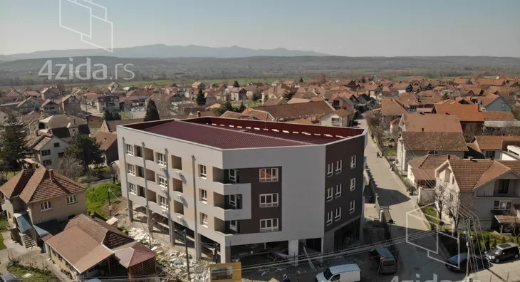 Jednoiposoban stan | 4zida