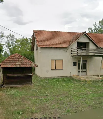 Mrčajevci | 4zida.rs