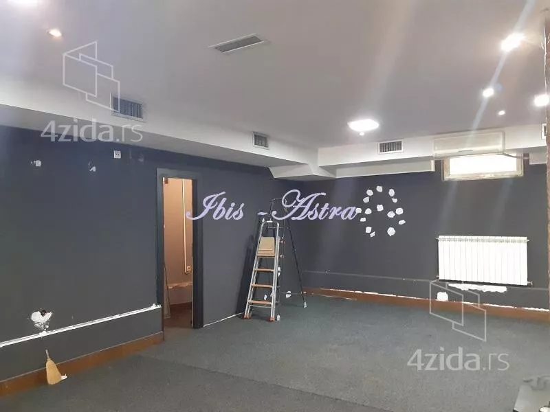 Lokal | 4zida