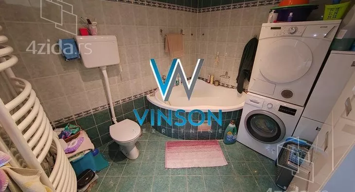 Četvoroiposoban stan | 4zida