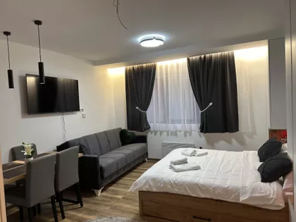 Stefana Prvovenčanog bb | 4zida.rs