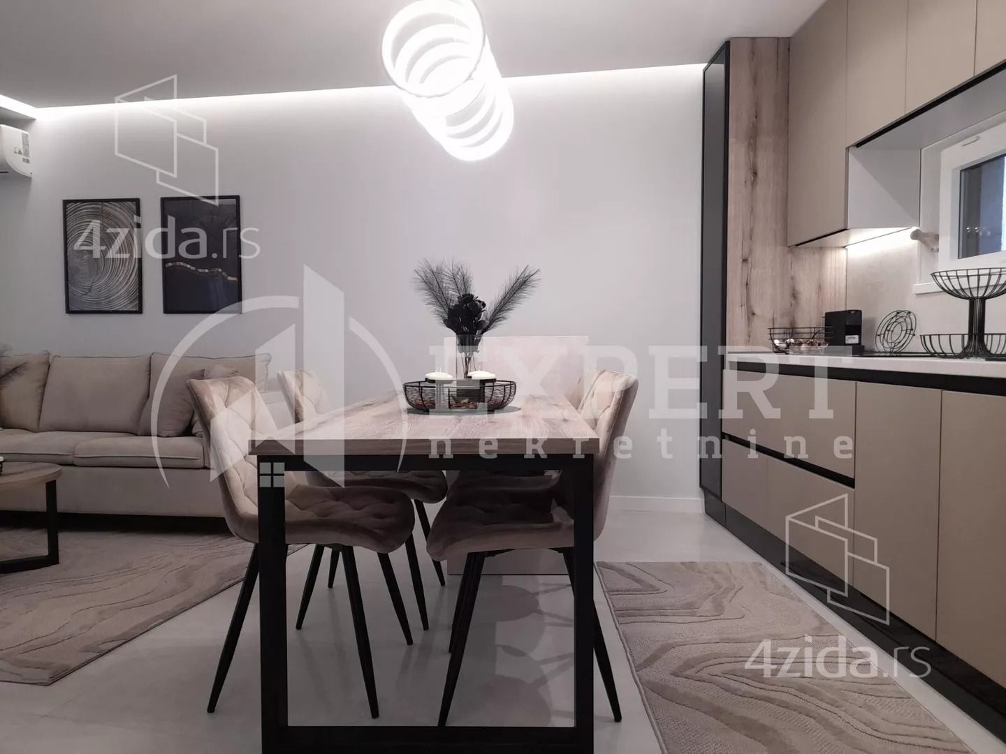 Dvoiposoban stan | 4zida