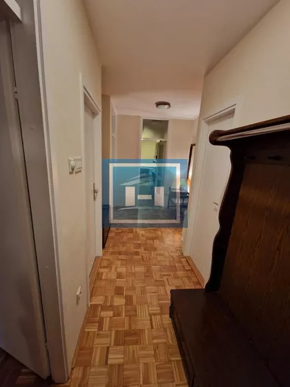 Crveni Krst Vračar | 4zida.rs