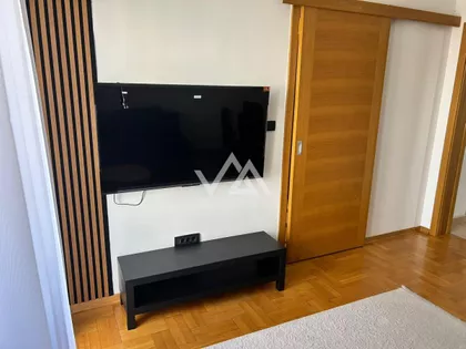 Ruže Jovanović | 4zida.rs