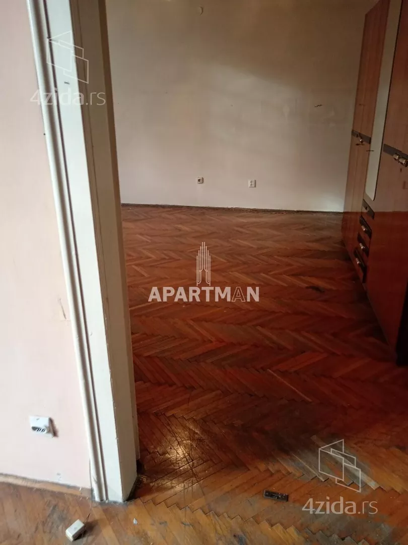 Četvoroiposoban stan | 4zida