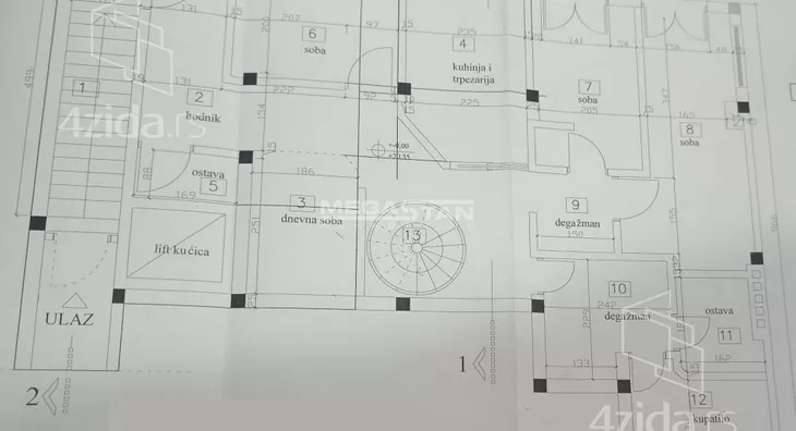 Šestoiposoban stan | 4zida