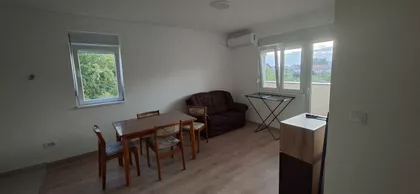 Ugrinovački Put | 4zida.rs