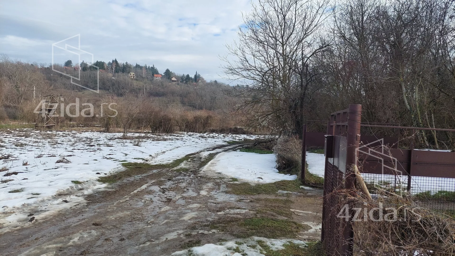 Građevinsko zemljište | 4zida