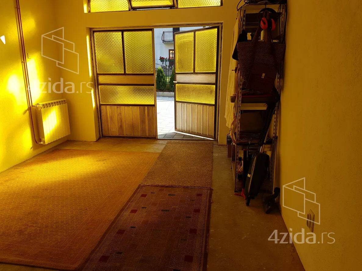 3-etažna kuća | 4zida