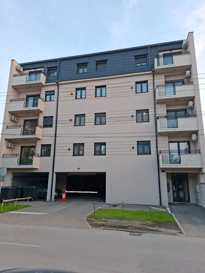 Vojvođanska 24 | 4zida.rs