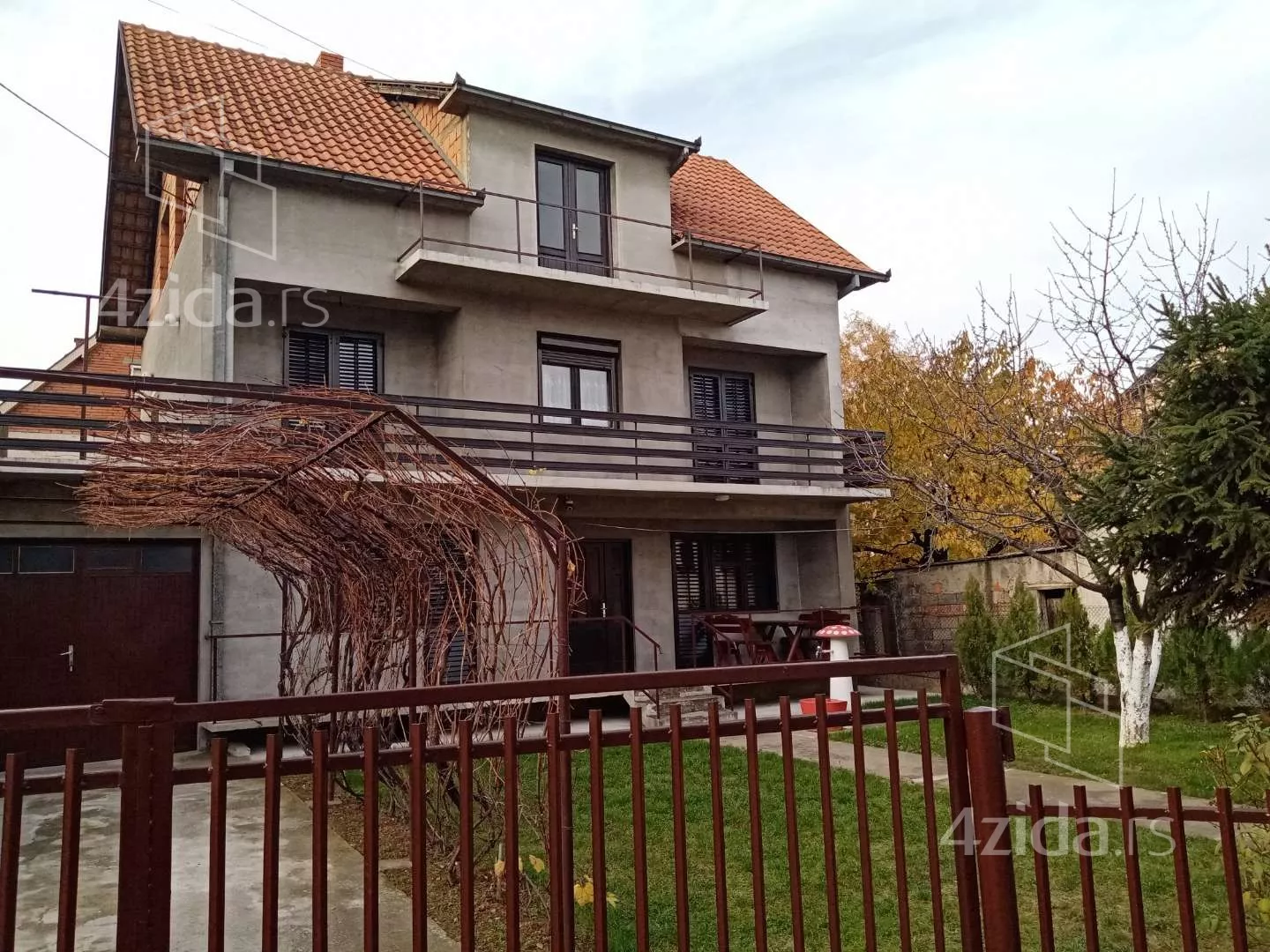 3-etažna kuća | 4zida