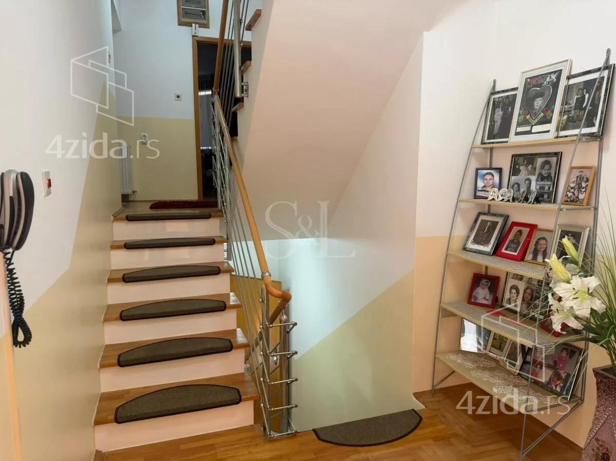 Kuća | 4zida