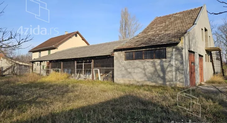 Poslovna zgrada | 4zida