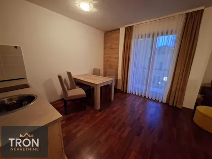 Nemanjina | 4zida.rs