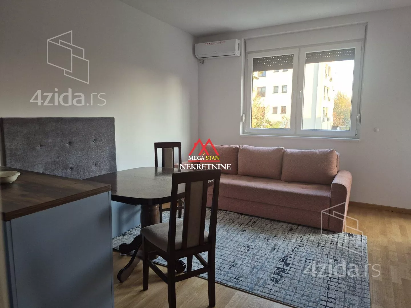 Jednoiposoban stan | 4zida